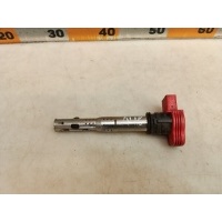 Катушка зажигания Volkswagen Passat B6 06E905115E