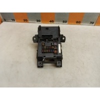 Блок предохранителей салонный Toyota Avensis 1 1998 8273005010