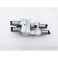 Блок клапанов пневмоподвески BMW X6M E71 2012 37206794578, 6794578