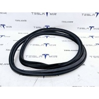 УПЛОТНИТЕЛЬ Tesla Model 3 2022 1090492-00