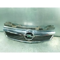 Решетка радиатора opel zafira b 13157590 321228108
