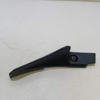 Накладка лобового стекла правая Renault Sandero (2009 - 2014) 8200763647
