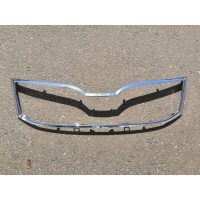 Молдинг (рамка) решетки радиатора Skoda Octavia A7 2014 5E0853761C