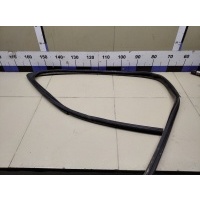 Уплотнитель стекла двери RENAULT Duster 2012> 8200733142