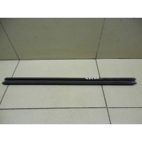 Накладка стекла заднего правого SKODA Fabia 2007-2015 5J6839480