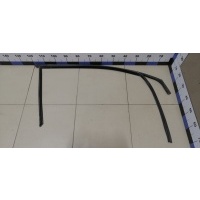 Уплотнитель стекла двери FORD Fusion 2002-2012 1370182