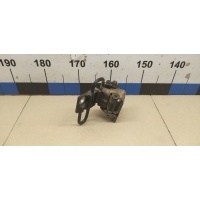 Петля двери задней правой нижняя SKODA Octavia (A4 1U-) 2000-2011 4B0833412D