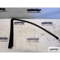 молдинг двери передней левой Mercedes ML W164 2005 A1647200570