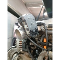 Заслонка дроссельная Skoda Superb 2006 06b133062m