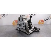 Насос масляный BMW 5 series F10 2013 11417823009, 11417805316, 11417823009