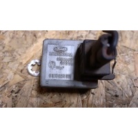 Форд эскорт 86 - 91 1 , 6 8 v efi конденсатор