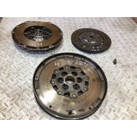 Комплект сцепления Opel Zafira B 2006 415024110, 324039410