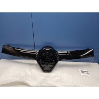 Накладка решетки радиатора Renault Logan 2 2014- 623825400R