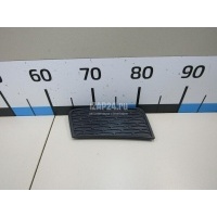 Заглушка бампера правая Land Rover Range Rover Evoque (2011 - 2018) LR057396