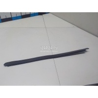 Накладка стекла заднего правого Renault Duster 2012 828201118R