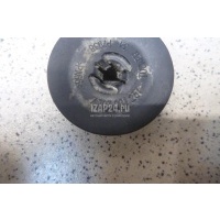 Крепеж (клоп) Renault Duster 2012 7703081237