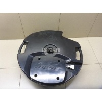 Сабвуфер VAG Q3 (8U) (2012 - 2018) 8U0035382A
