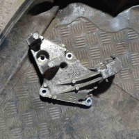 Кронштейн полуоси Peugeot Boxer 2 2004 9637862180