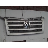 Volkswagen oe 2e0853653 решетка радиатора