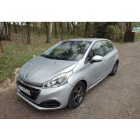 Peugeot 208 peugeot 208 i 1 , 2benzyna , maly пробег