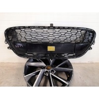 Решетка радиатора citroen c3 ii 9685359677