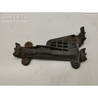 Кронштейн бампера переднего Прав. Audi 100 C4 (1991-1994) 1992 4A0807284