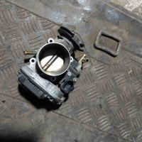 Заслонка дроссельная Volkswagen Golf 4(1997-2004) 2000 06a133064j