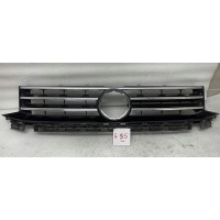 Volkswagen caddy 2k5 решетка радиатора 2k5853653a