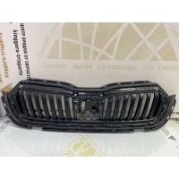 Решетка радиатора Skoda Octavia A8 NN3 2019-2022 5E3853653