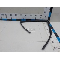 Уплотнитель стекла двери Suzuki SX4 2013 8367561M01
