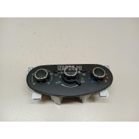 Блок управления отопителем Renault Sandero 2014 275106764R