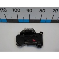 Замок двери передней правой Toyota IS 250/350 (2013 - 2020) 6903030A70