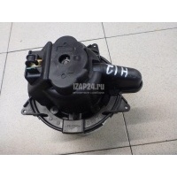Моторчик отопителя Renault Sandero 2014 272107379R