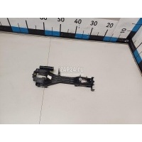 Кронштейн ручки Toyota Tundra 2013 692010C010