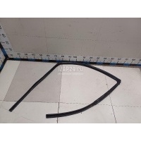 Уплотнитель стекла двери Toyota Tundra 2013 681510C030