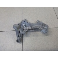 Кронштейн генератора Renault Sandero 2014 117104394R