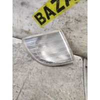 Поворотник правый Mercedes Vito W638 2001