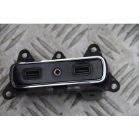 Порт aux usb джип гранд cherokee wk2 рестайлинг 16-21 68323663ae