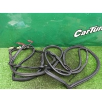 Уплотнители дверей Mercedes-Benz E S210 2002 A2100100094, A2100100096