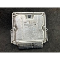 Блок управления двигателем Chrysler Town Country 4 2004 0281012121,P05094285AE