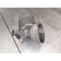 Патрубок воздушного фильтра BMW 3 E90/E91/E92/E93 2006 13717527068