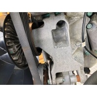 Кронштейн генератора Audi A4 B5 2001 038903143AE
