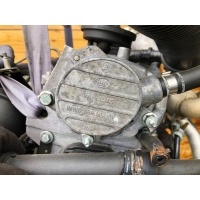 Насос вакуумный Volkswagen Golf 4 2000 038145101B