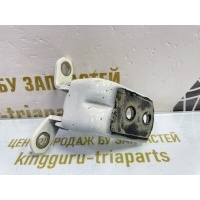 Петля двери Nissan Almera N16 2000-2006 824202F030