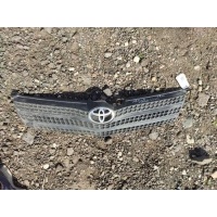 Решетка радиатора Toyota Corolla VERSO 1 2003