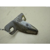 Ответная часть (скоба) замка двери Volkswagen Transporter T4 2002 701829733