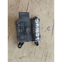 Моторчик заслонки печки Skoda Roomster 2008 0132801357