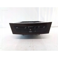 Mercedes-Benz CLS W219 ZMIENIARKA PŁYT PANEL A2118706189
