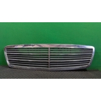 Решетка радиатора Mercedes C W203 2004 A 203 880 04 83