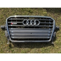 Решетка радиатора audi sq5 q5 8r0853651ad